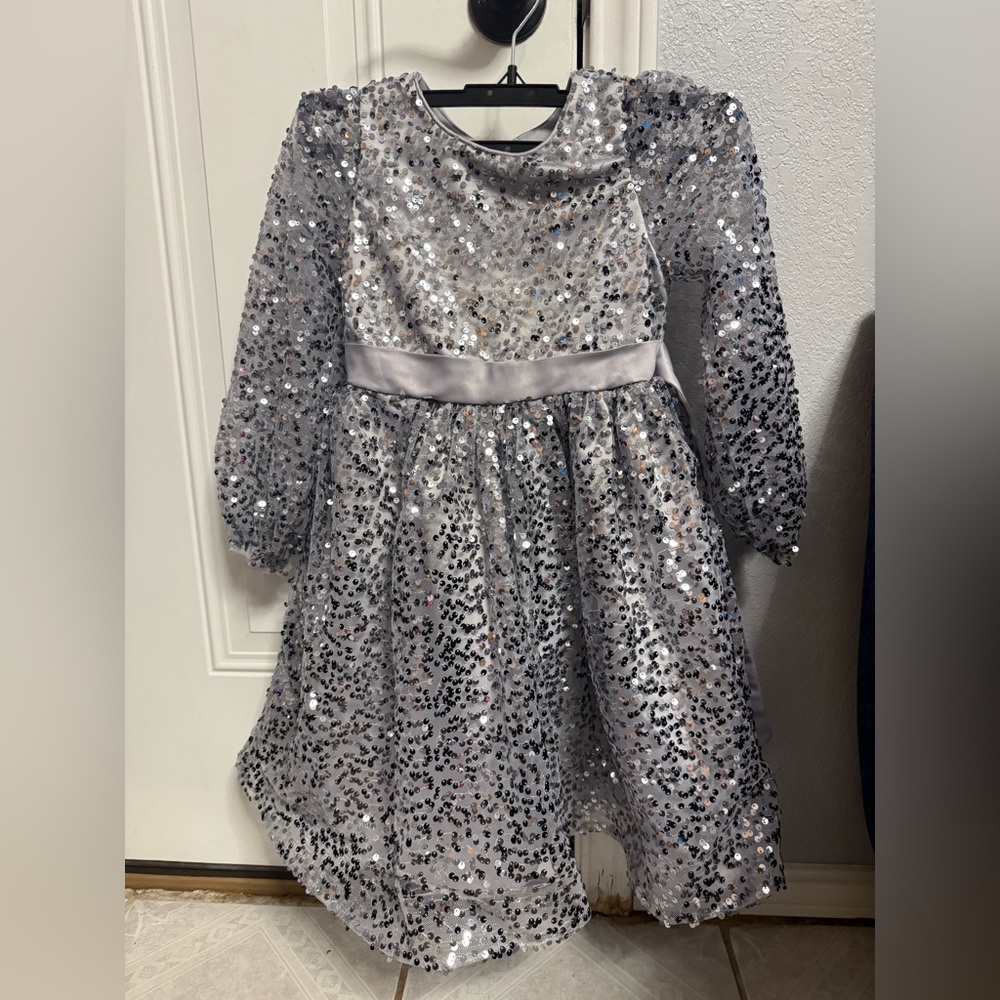 Kensie Girl Shimmering Silver Sequin Top